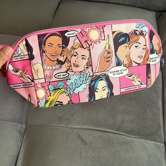 “Estée Lauder- Comic Pop Make up Bag” - Picture 1 of 6